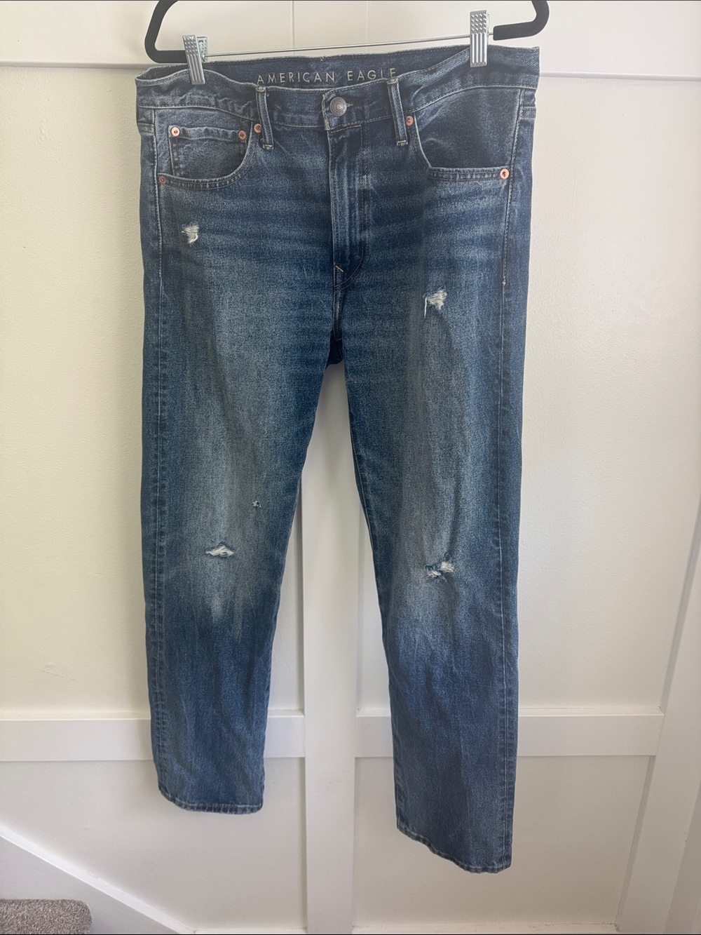 American Eagle Outfitters Men’s Dark Blue Distressed Relaxed Jeans